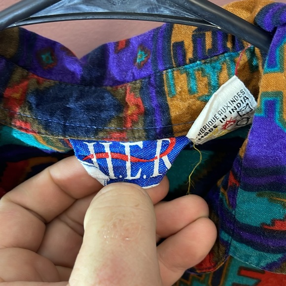 Vintage Women’s size M south western Aztec button down shirt - Picture 3 of 5